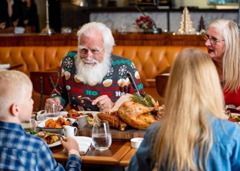 How Apps and Wearables Can Help You Stay Healthy During the Festive Seasons